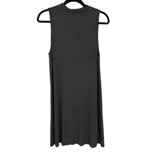American Eagle Soft Sexy Sleeveless Shift Dress size Medium Black Striped